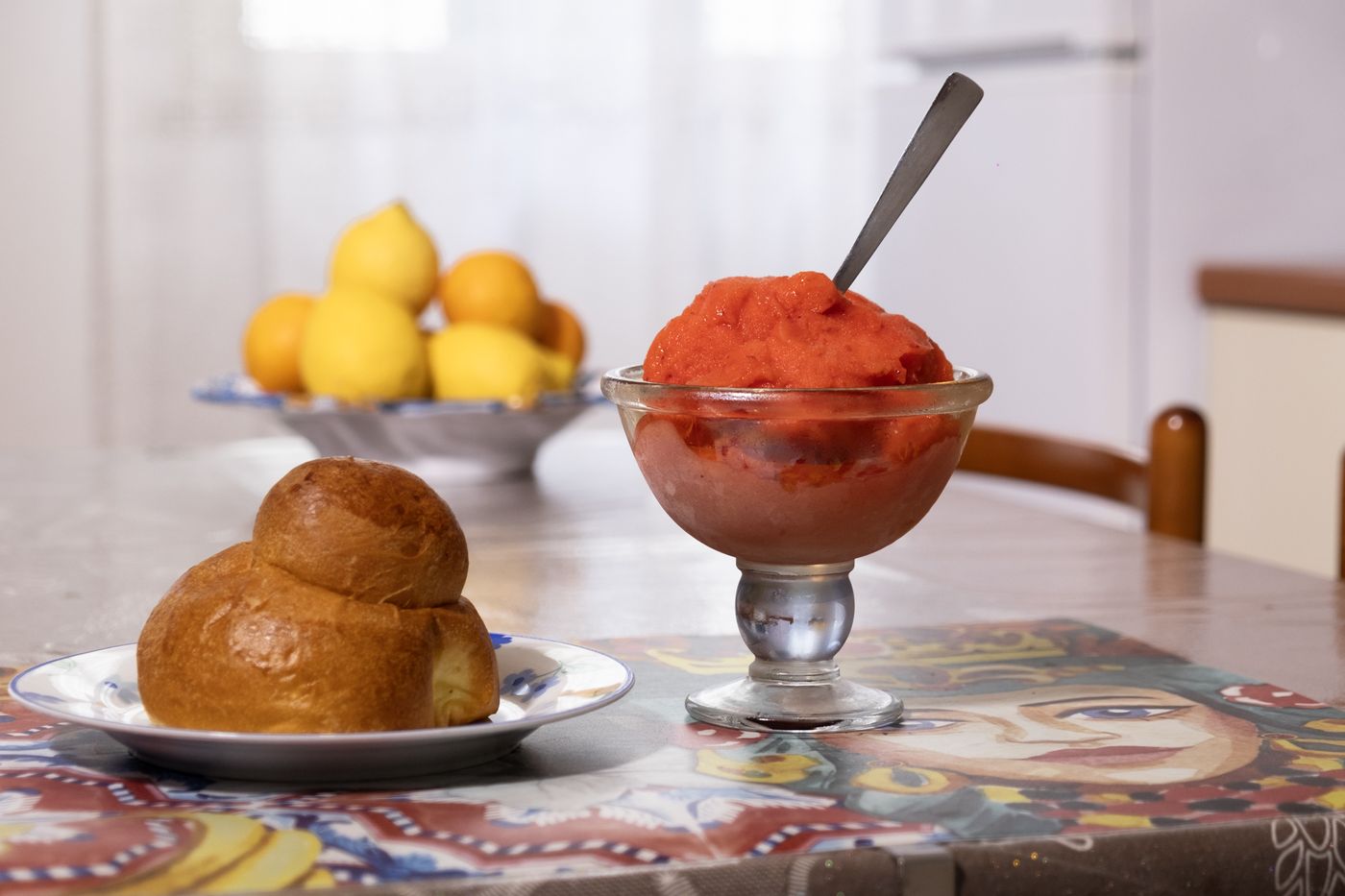 Granita siciliana con brioche