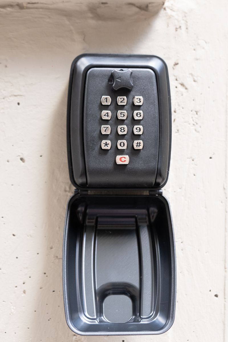 Cassetta di sicurezza per il ritiro autonomo delle chiavi