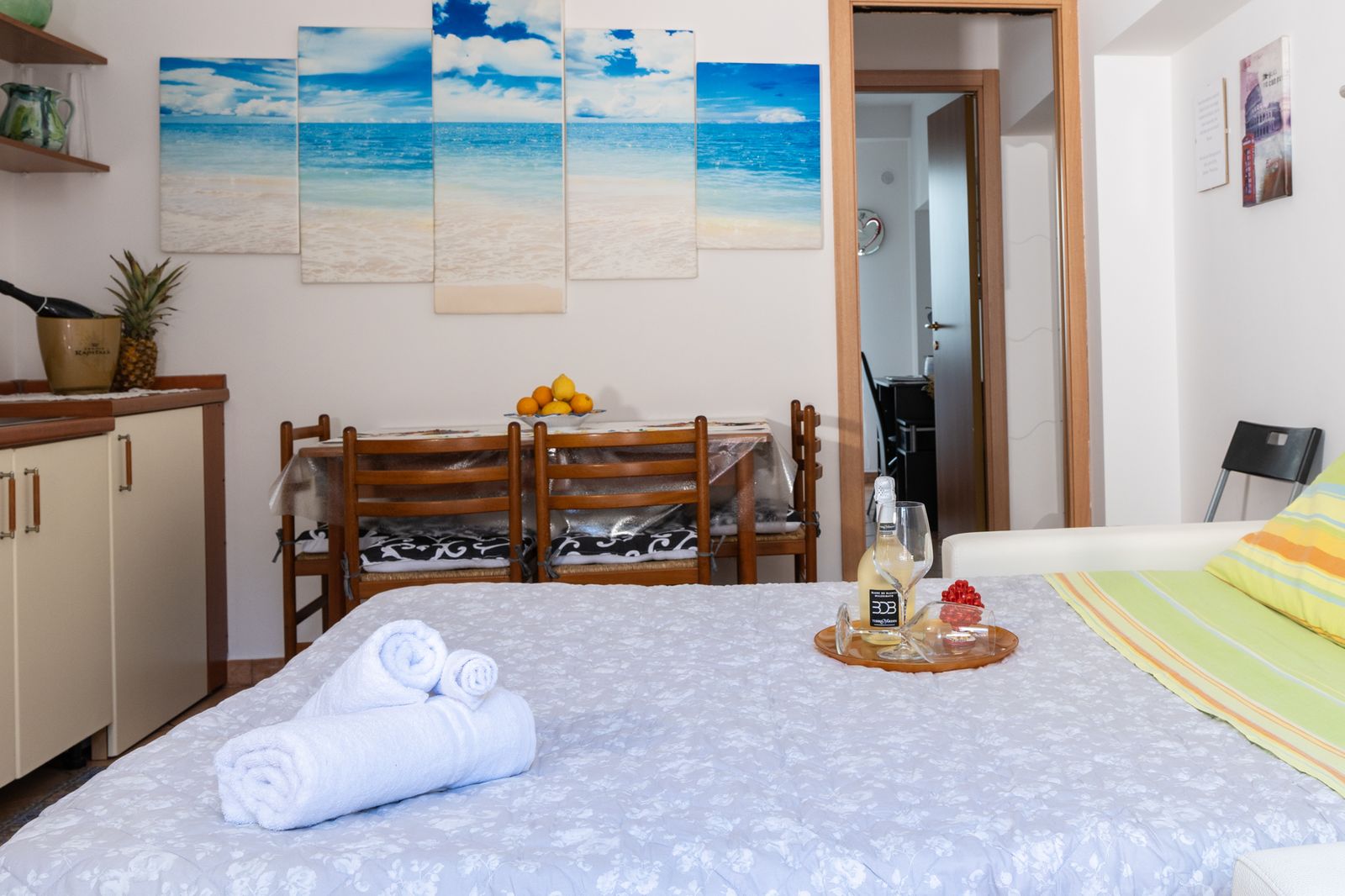 Divano-letto matrimoniale aperto